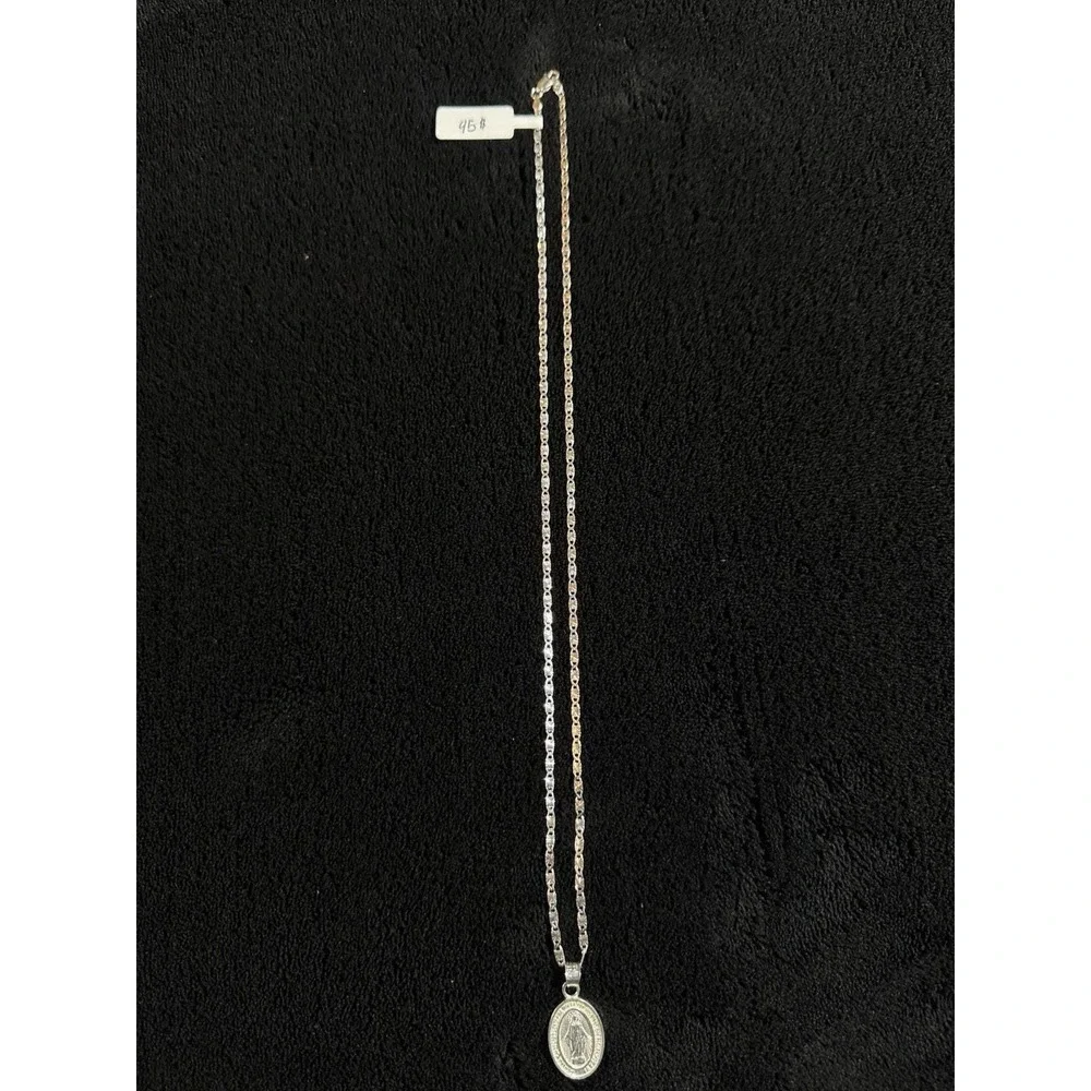 Cadena tejido Valentino Con Dije De Medalla Milagrosa Plata 925 - 22 Inch